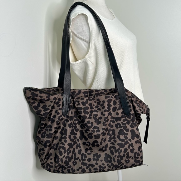 Nylon Cole Haan medium Tote Cheetah Print - Picture 1 of 12